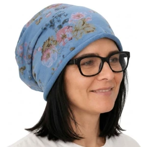 Czapka damska Beanie włoska cienka smerfetka niebieska w kwiaty 