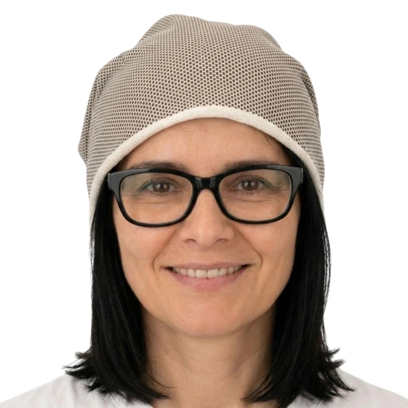 Czapka damska Beanie włoska cienka smerfetka beżowa w drobny wzór