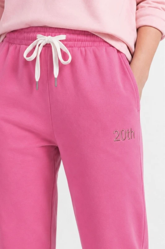 Spodnie damskie dresowe różowe joggery bawełna 85% S/M
