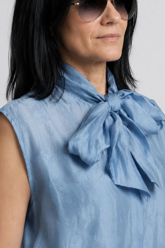 Bluzka damska niebieska z kokardą elegancka oversize Italy