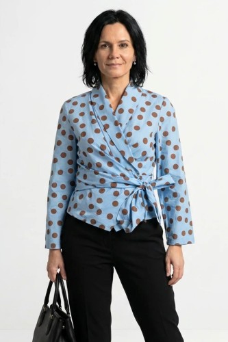 Bluzka damska kopertowa w grochy niebieska wiązana elegancka Italy