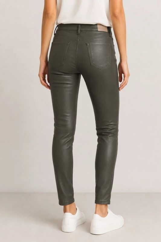 Spodnie damskie ciemnozielone woskowane slim fit S