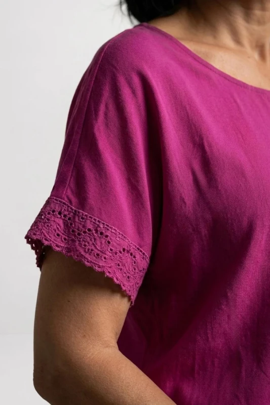 Bluzka damska fuksja casual oversize z delikatnym zwężeniem na dole letnia Italy