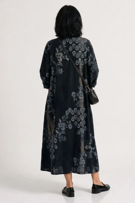 Sukienka damska czarna boho oversize wzory mandala luźna sztruksowa Italy