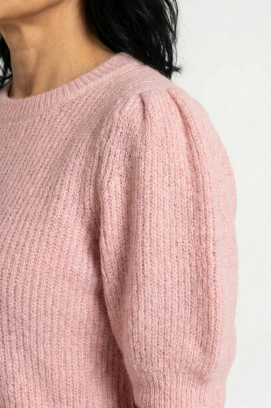 Sweter damski różowy 30% alpaka bufki krótki rękaw Italy
