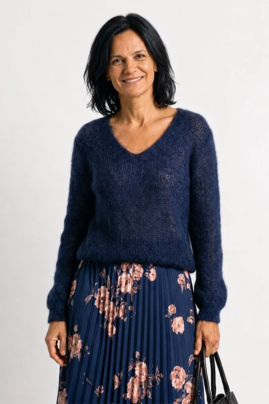 Sweter damski granatowy 60% kid moher dekolt w szpic Made in Italy