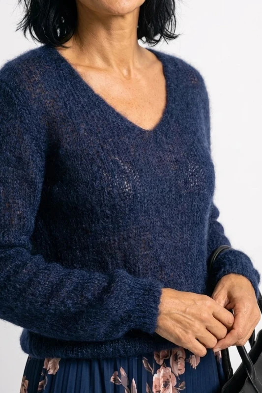 Sweter damski granatowy 60% kid moher dekolt w szpic Made in Italy