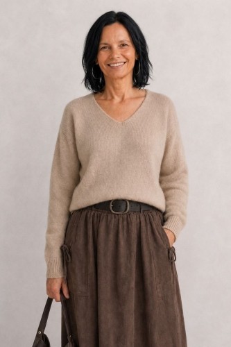 Sweter damski beżowy 30% moher dekolt V Made in Italy