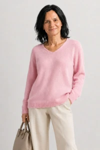 Sweter damski pudrowy róż 30% moher dekolt V Made in Italy  