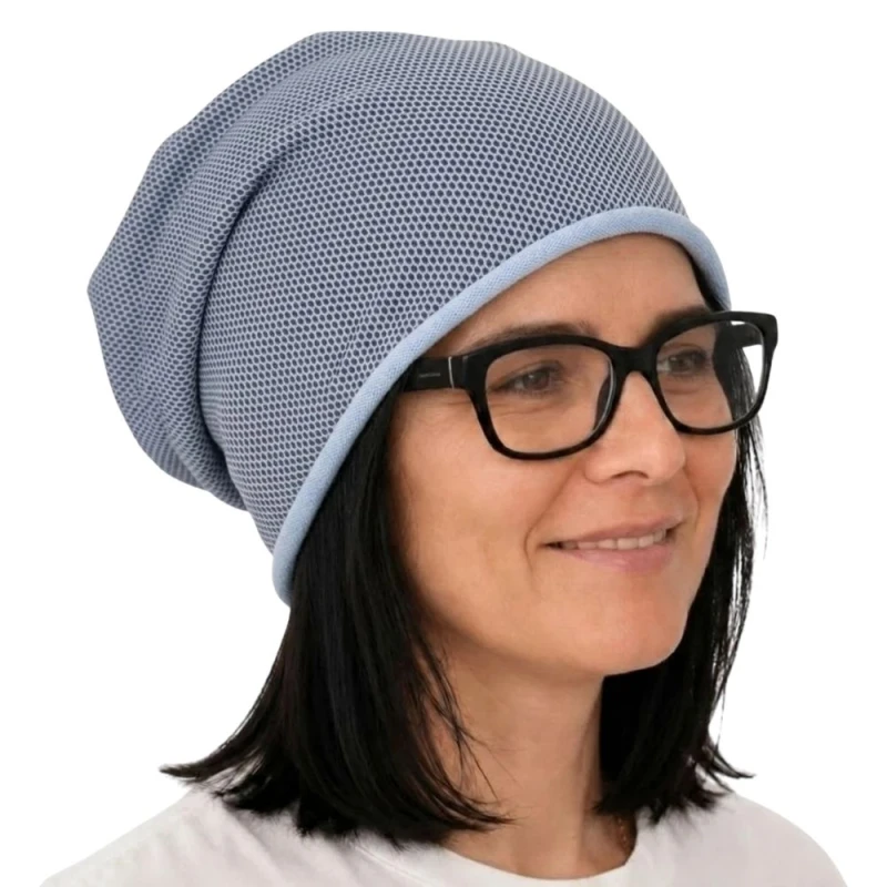 Czapka damska Beanie włoska cienka smerfetka błękitna w drobny wzór