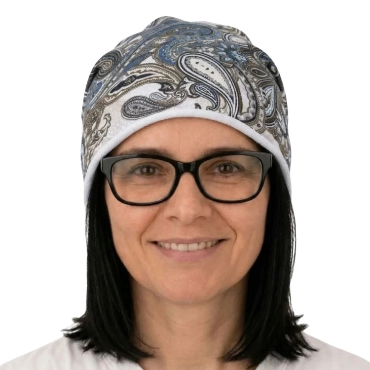 Czapka damska Beanie włoska cienka smerfetka biała we wzory