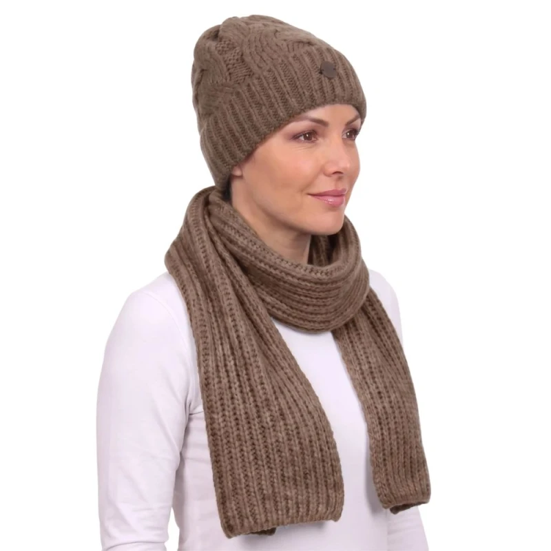 Komplet damski czapka i szal MIA – cappuccino