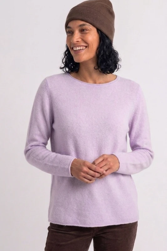Sweter damski liliowy z przeszyciami dekolt łódka One Size