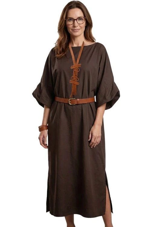 Sukienka Maxi Oversize Czekoladowa z Szerokim Rękawem – Made in Italy
