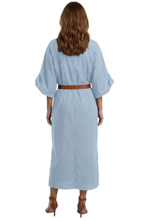 Sukienka Maxi Oversize Błękitna z Szerokim Rękawem – Made in Italy