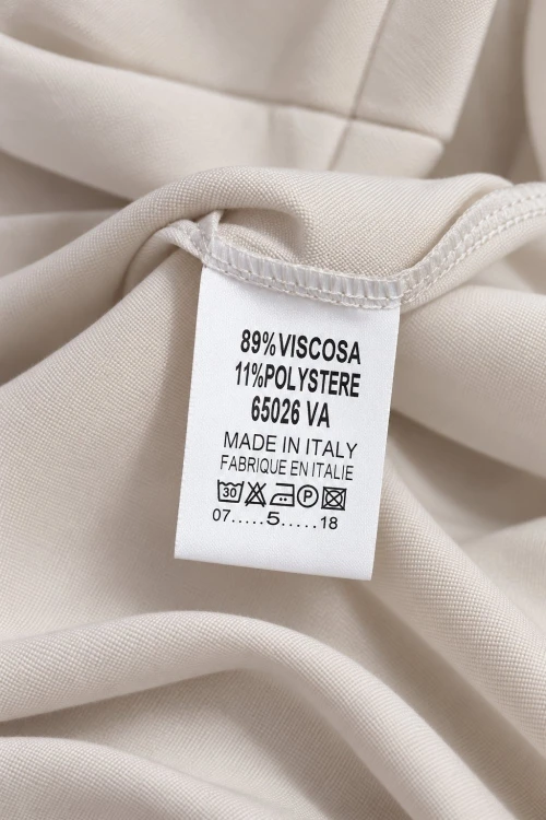 Sukienka damska ecru elegancka wiązana w talii Made in Italy