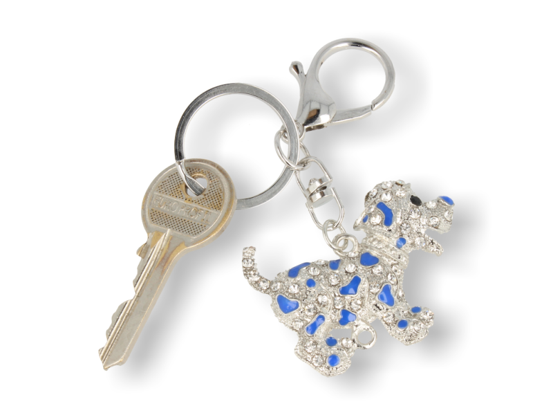 Brelok srebrny - zawieszka Piesek z granatowymi łatkami